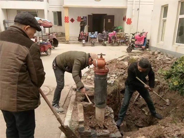 挖地下管网