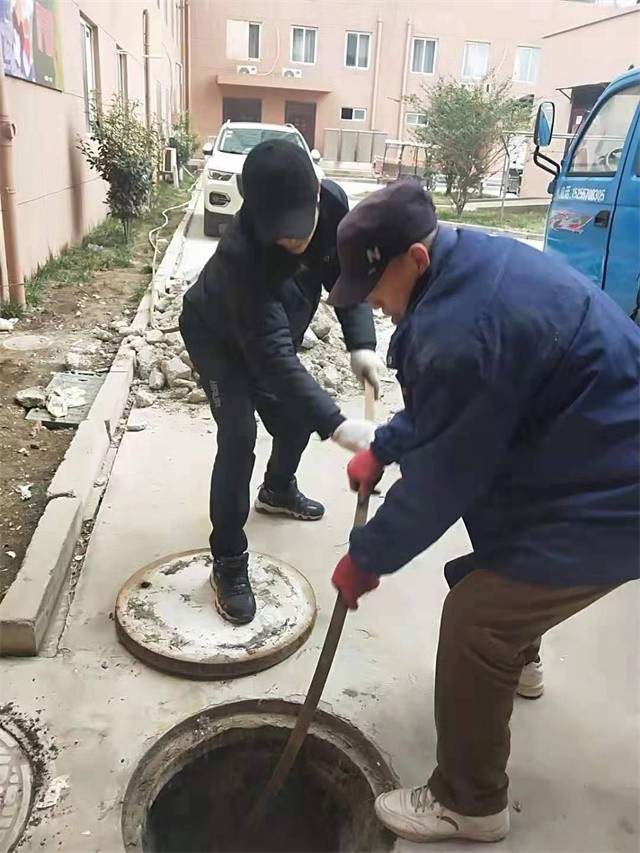 清理2#地下管网